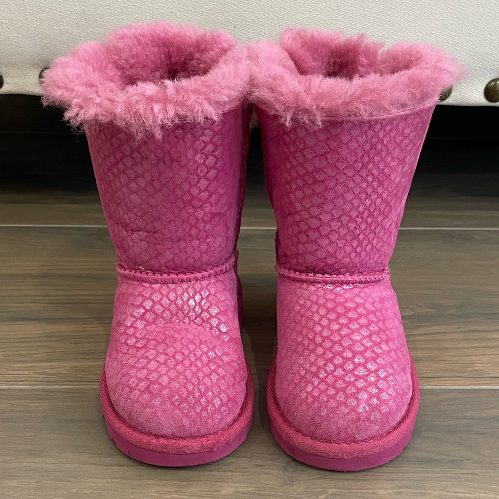 Unique Sparkle Bailey Bow Ugg Boots
